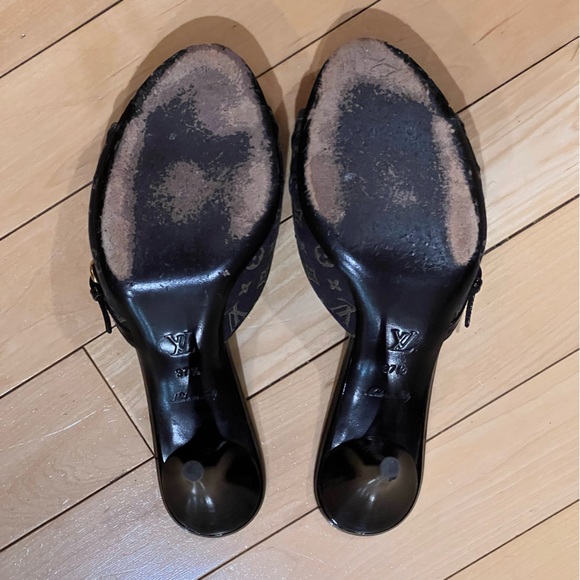 Louis Vuitton monogram sandals heels, size 37 1/2 - Picture 2 of 2